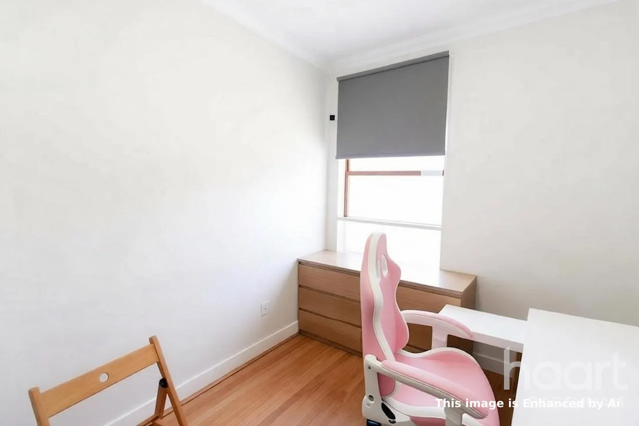 Bury Road, RM10, photo 5