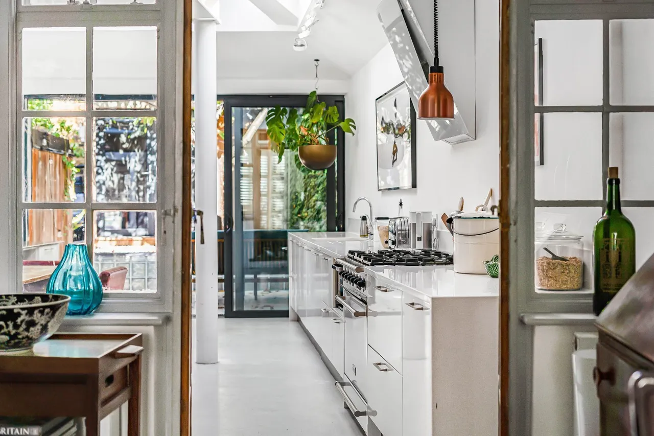 Terrace Road, London, E9, photo 14