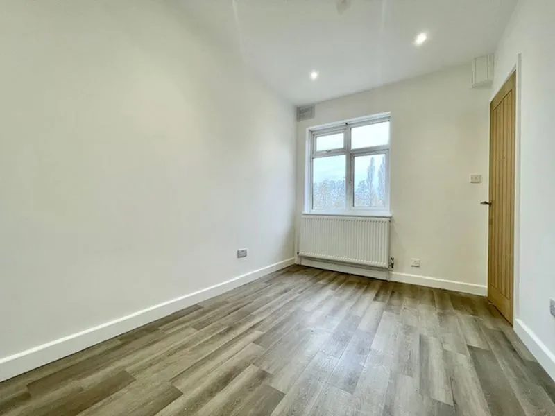Gloucester Road, London E17 6AF, photo 7