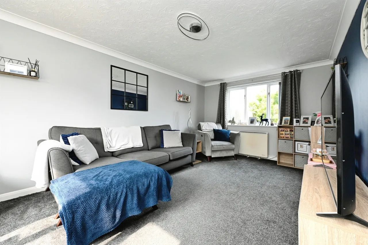 Crown Gardens, Wereham, King's Lynn, photo 7