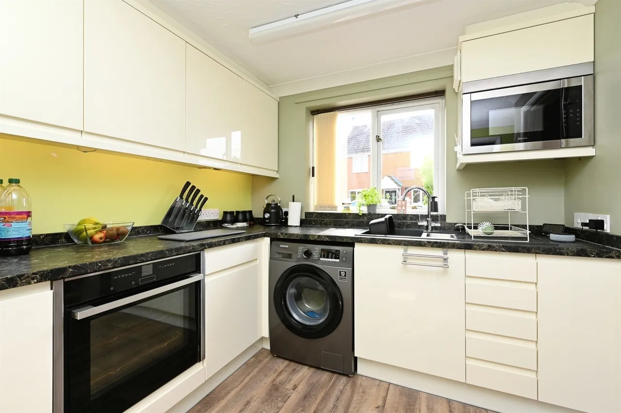 Crown Gardens, Wereham, King's Lynn, photo 3