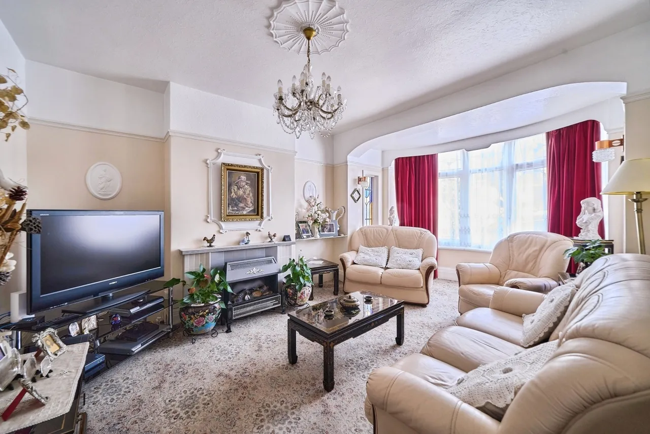 Herent Drive, Ilford, IG5, photo 4