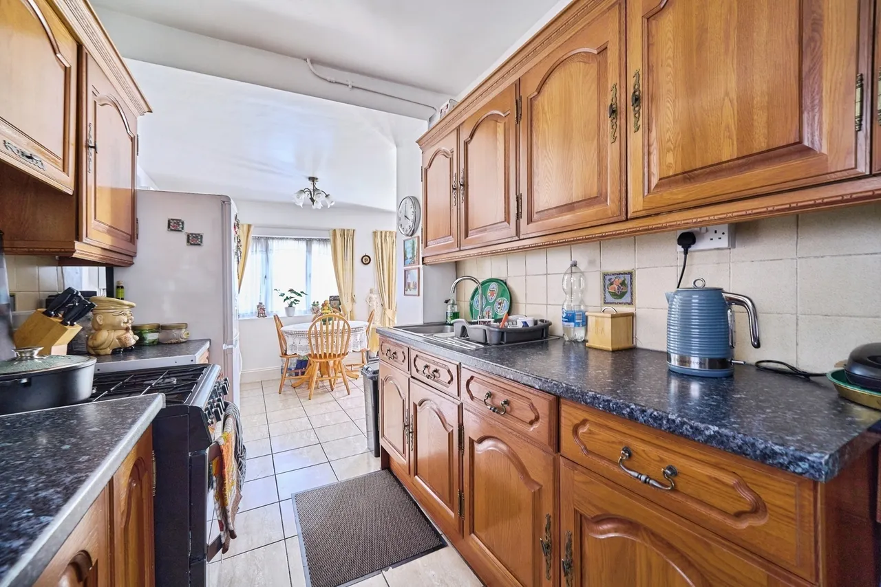Herent Drive, Ilford, IG5, photo 8