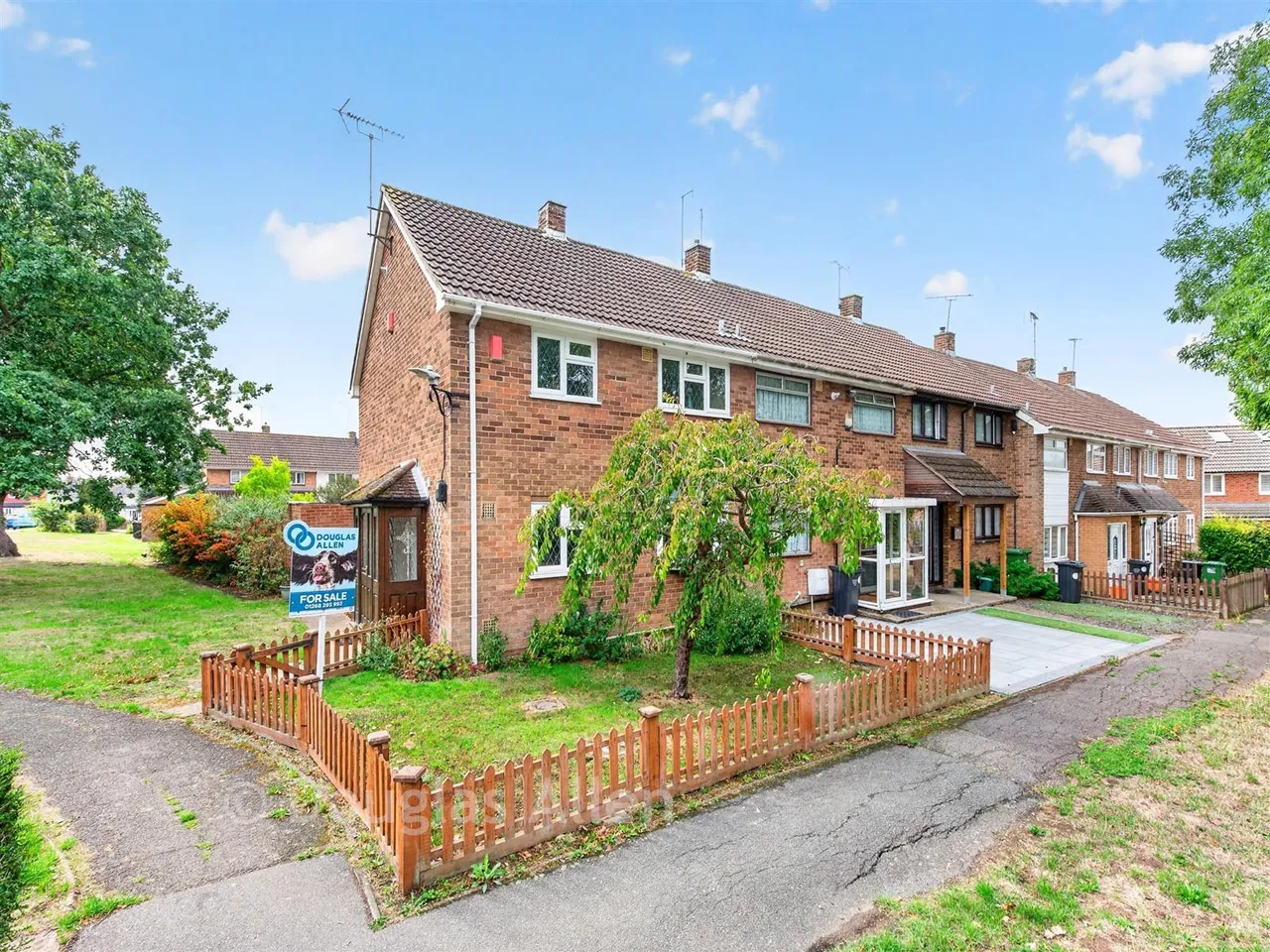 3 bed house for sale, Copdoek, Basildon, SS14