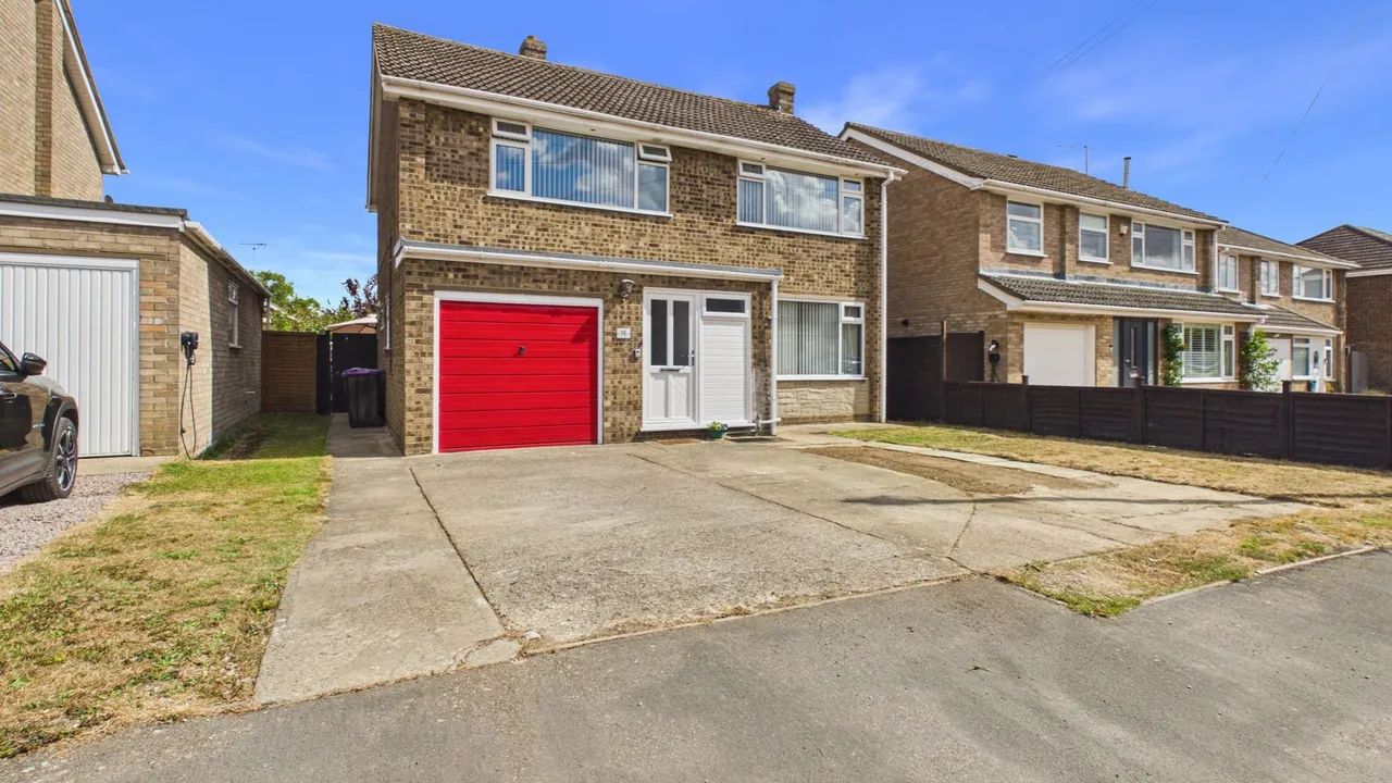 Fir Avenue, Bourne, PE10, photo 31