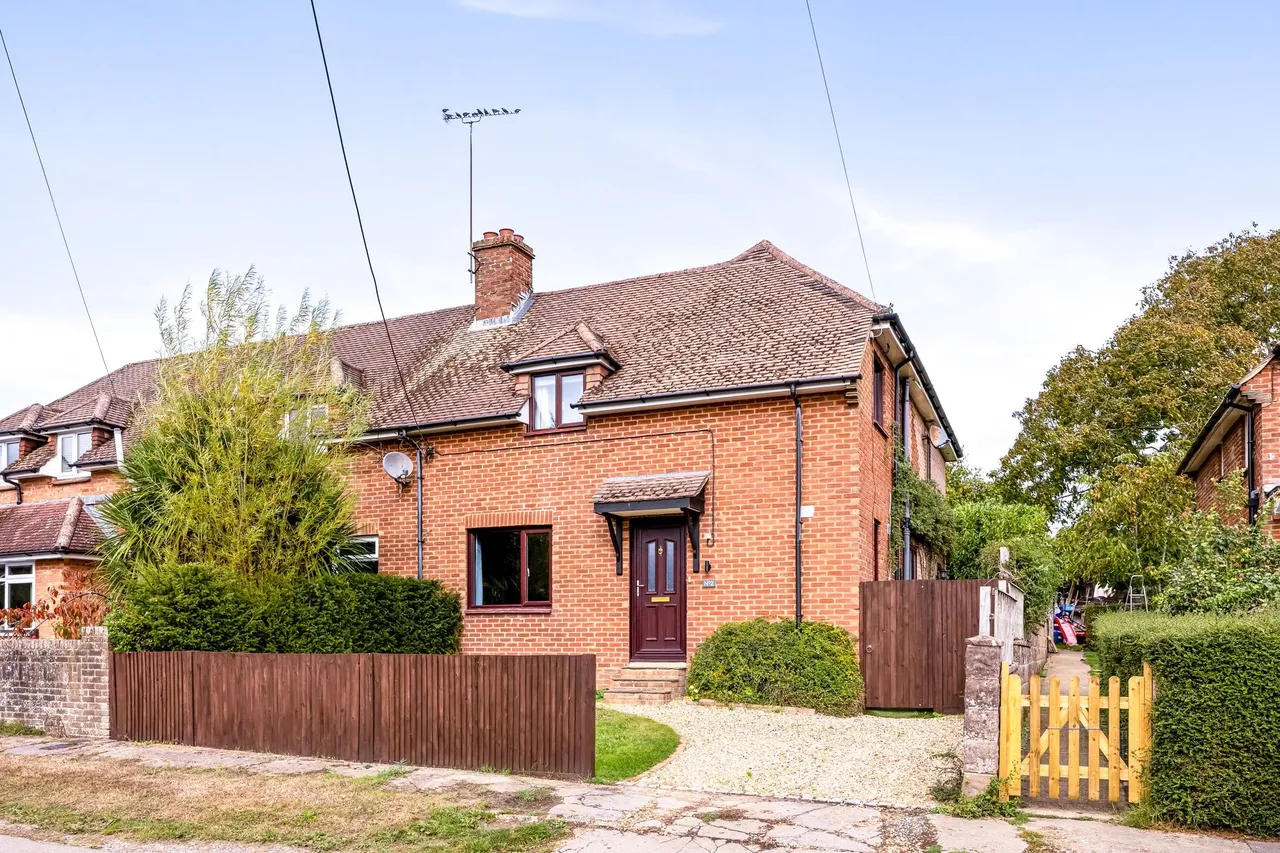 3 bed property for sale, Lodgelands, Ardingly, RH17