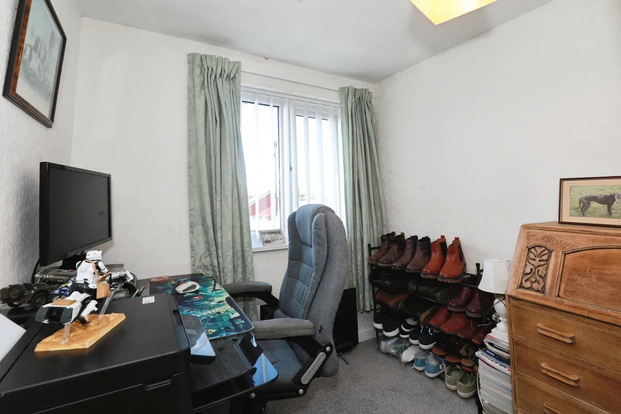 Broughton Road, Crewe, photo 12