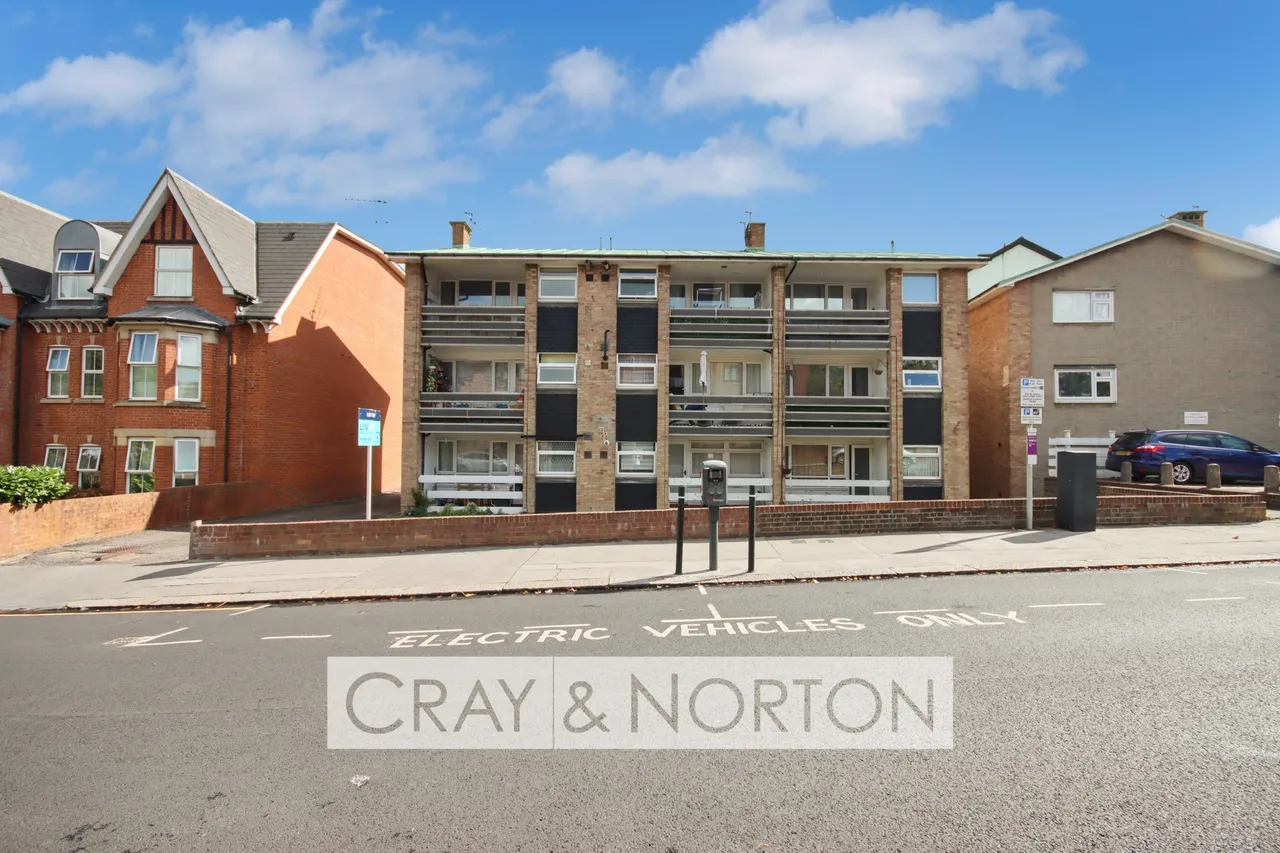 1 bed purpose built for sale — Outram Road, East Croydon, CR0 6XE