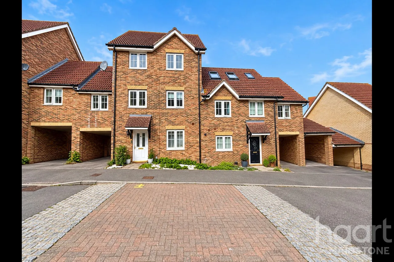 4 bed house for sale, Passmore Way, Maidstone, ME15