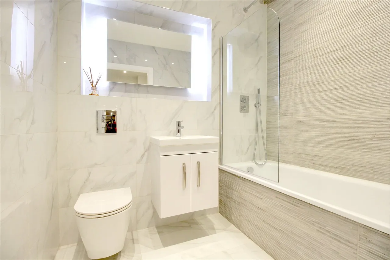 London Road, Camberley, Surrey, GU15 3EY, photo 7