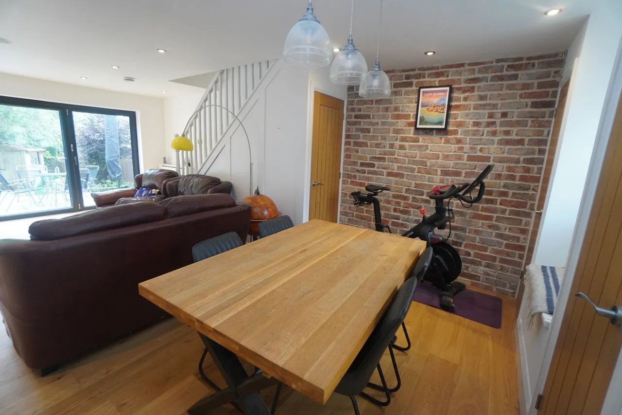 Nicholas Gardens, High Wycombe, HP13, photo 5