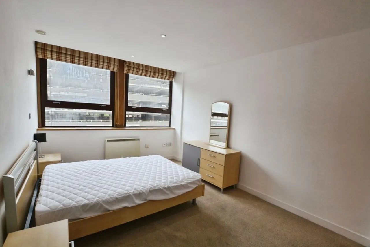 2 bed flat for sale, Lee Circle, LE1