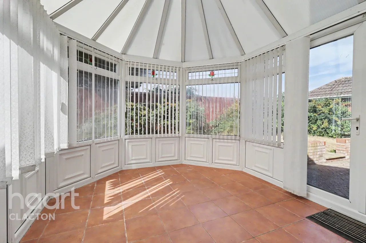 St Johns Gardens, Clacton-On-Sea, CO15, photo 6