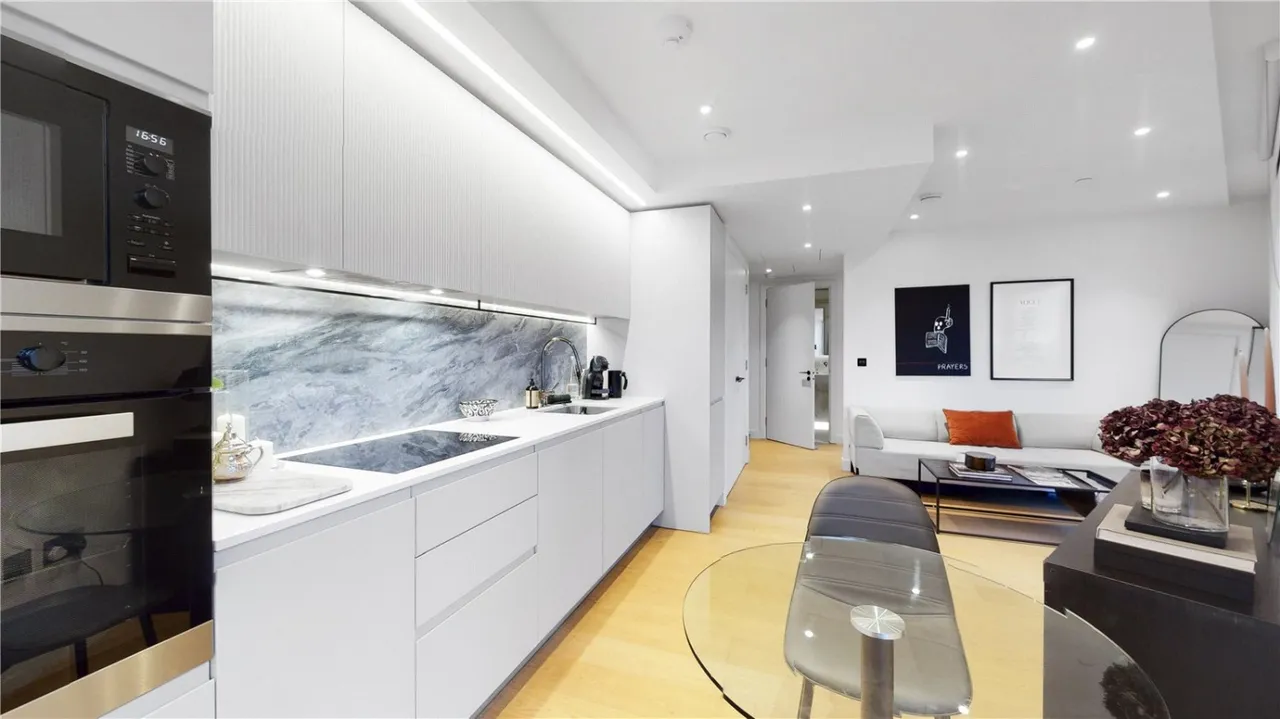 Fountain Park Way, White City, W12, photo 8