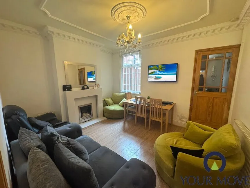 Malmesbury Road, Birmingham, West Midlands, B10, photo 2