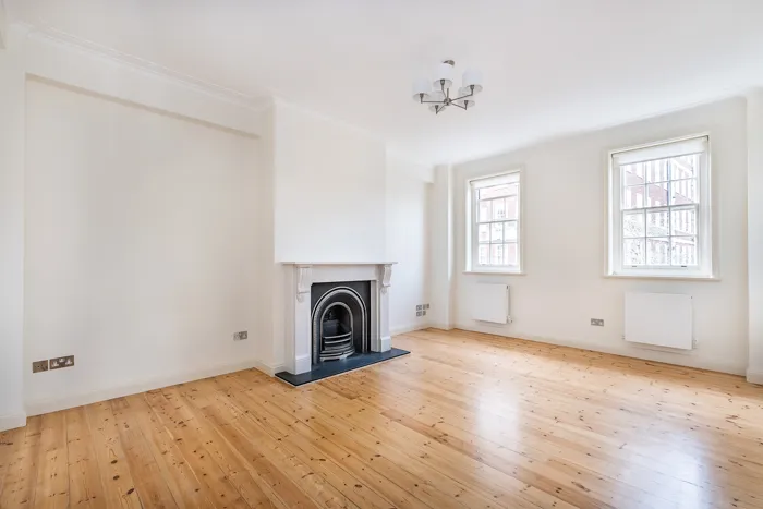 3 bed flat for sale — Duchess Of Bedfords Walk, London, W8