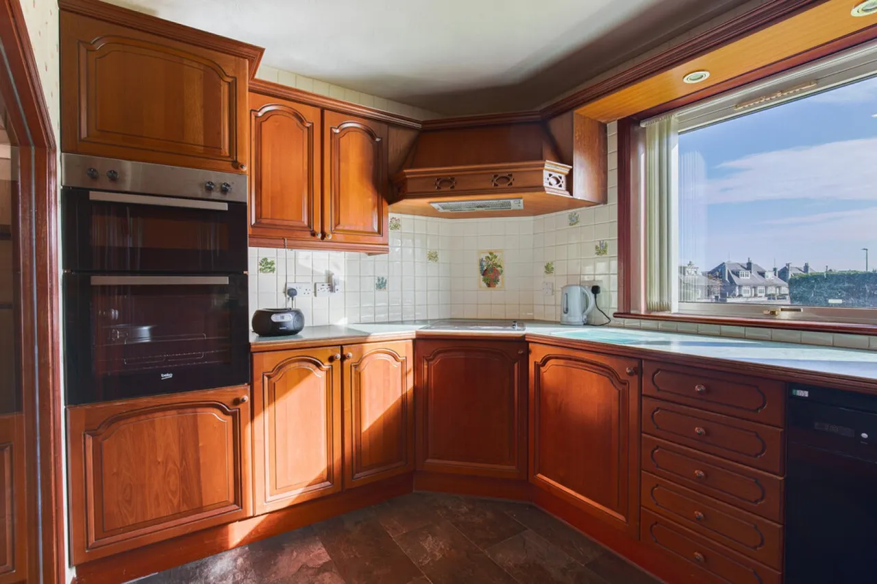 Woodend Crescent, Aberdeen, AB15, photo 3