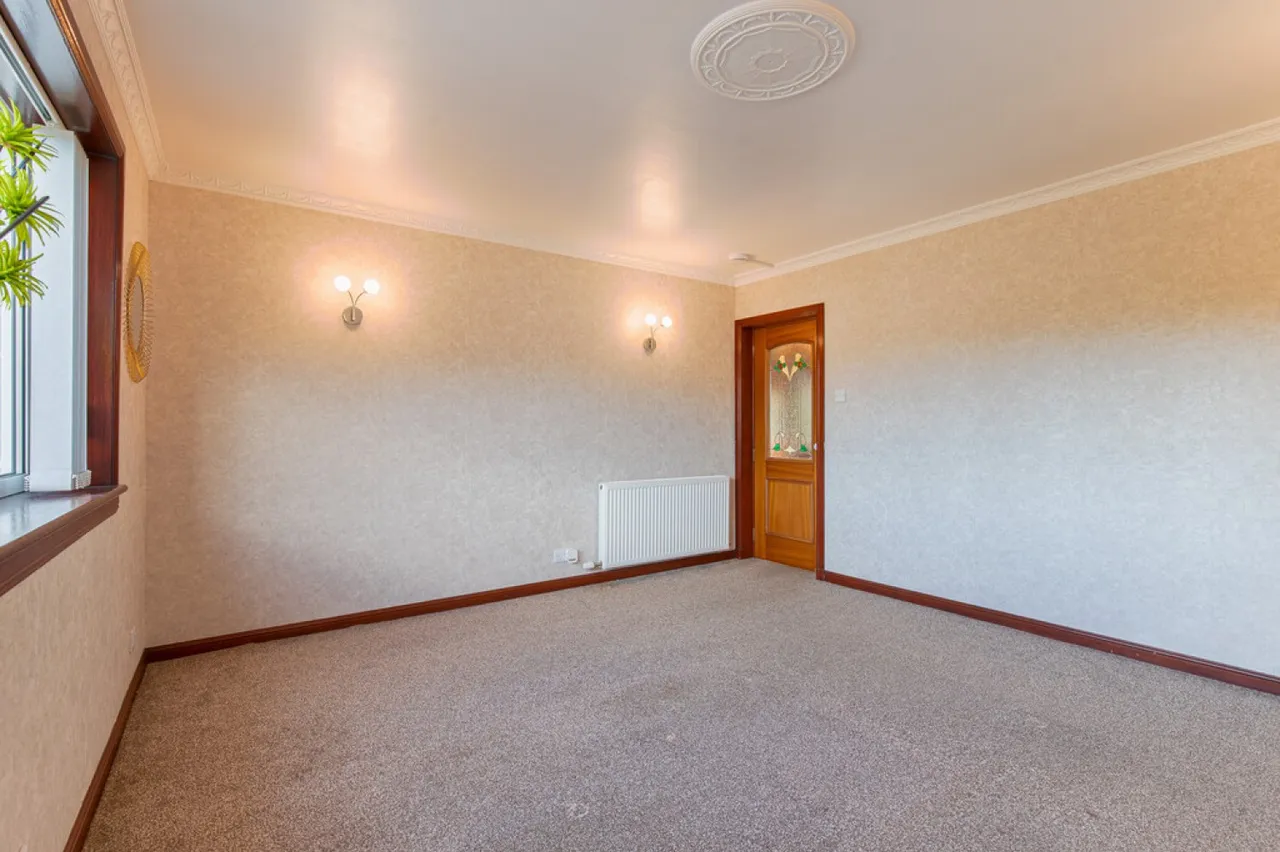 Woodend Crescent, Aberdeen, AB15, photo 2