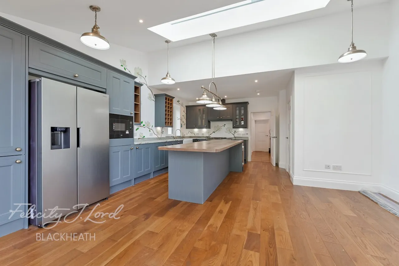 Cleanthus Road, London, photo 29