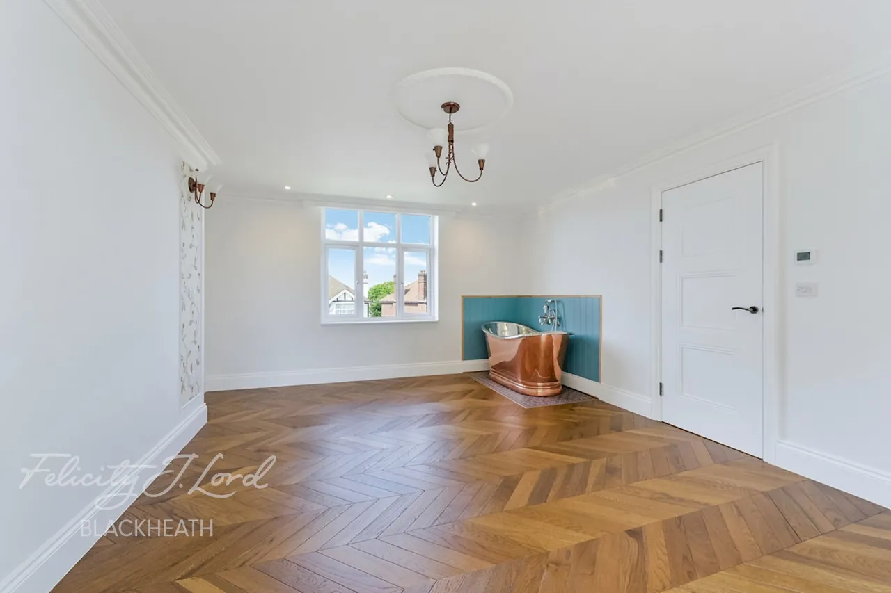 Cleanthus Road, London, photo 27