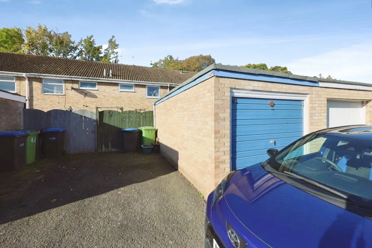 Scargill Drive, DL16, photo 10