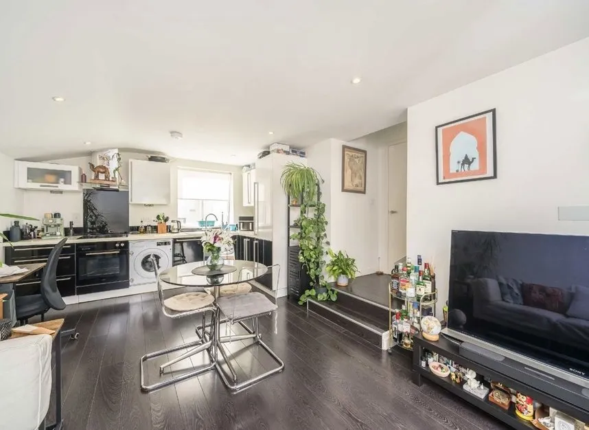 Bellefields Road, Stockwell, SW9, photo 2