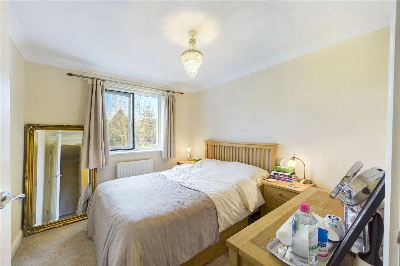 Benham Drive, Spencers Wood, RG7, photo 4