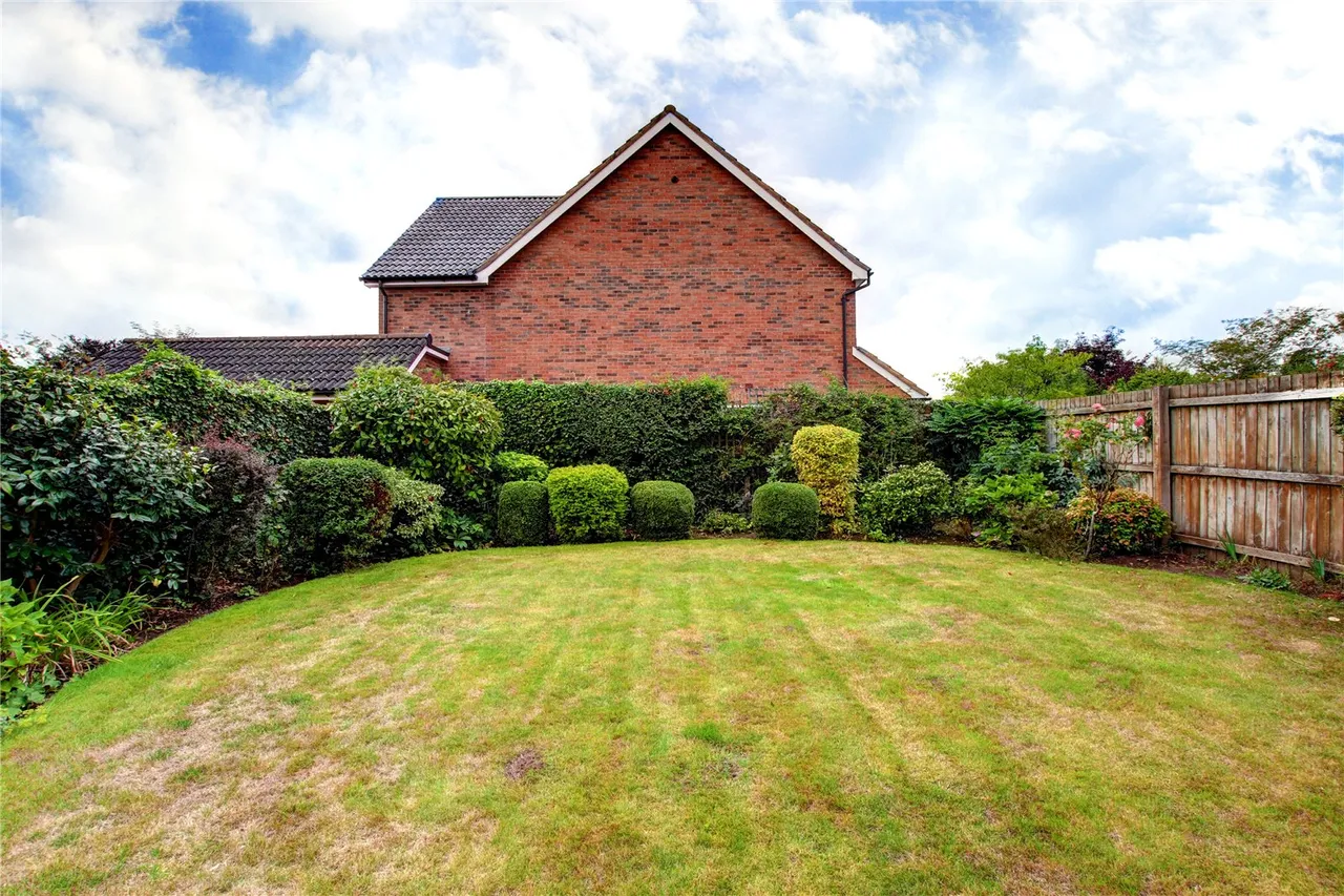 Longheadland, Ombersley, Droitwich, Worcestershire, WR9 0JB, photo 15