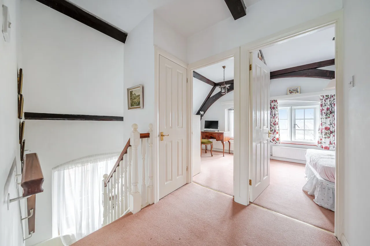 School Hill, Warnham, RH12, photo 8