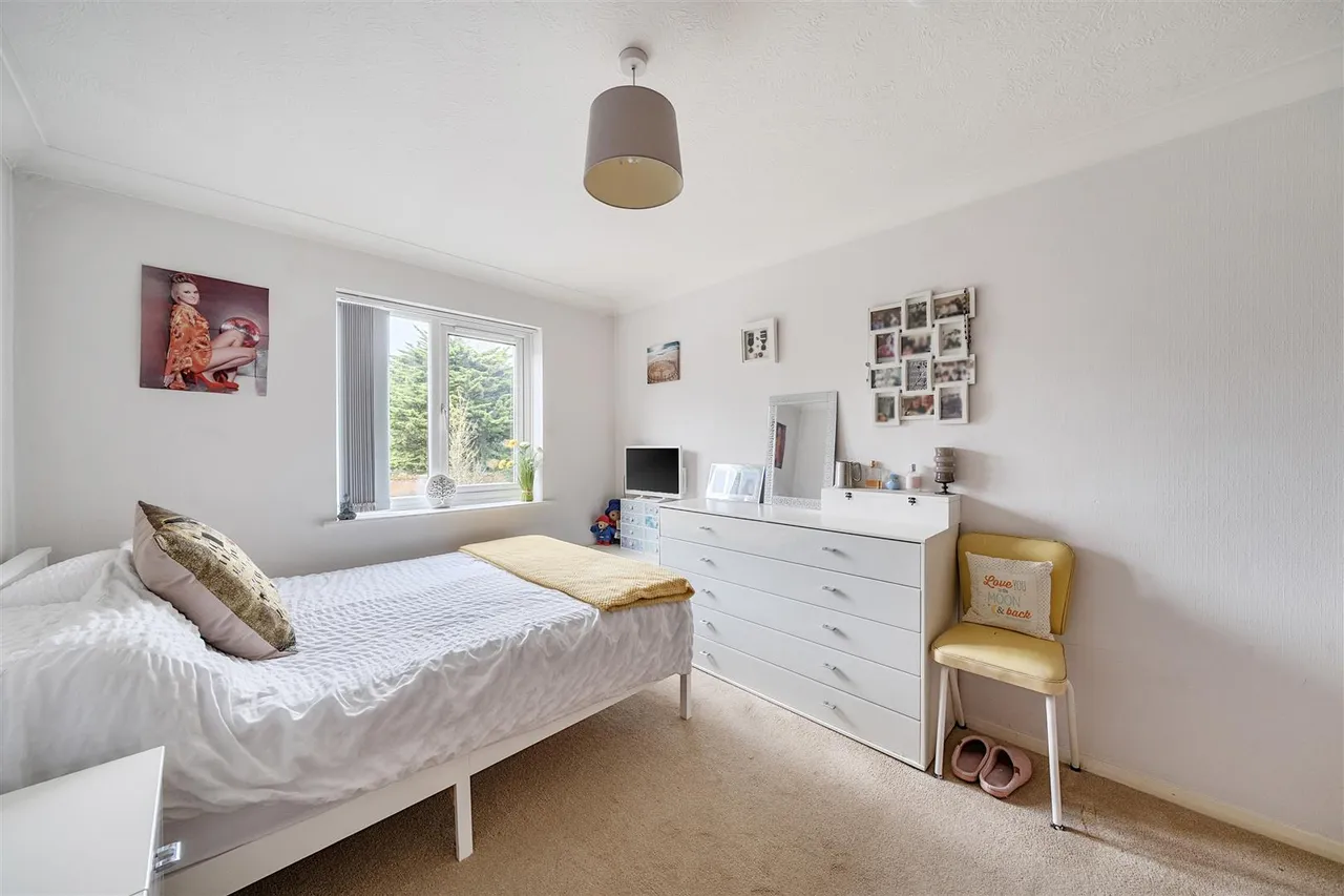 Reading Road, Wokingham, RG41, photo 9
