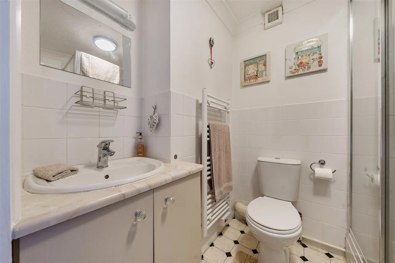 Reading Road, Wokingham, RG41, photo 11