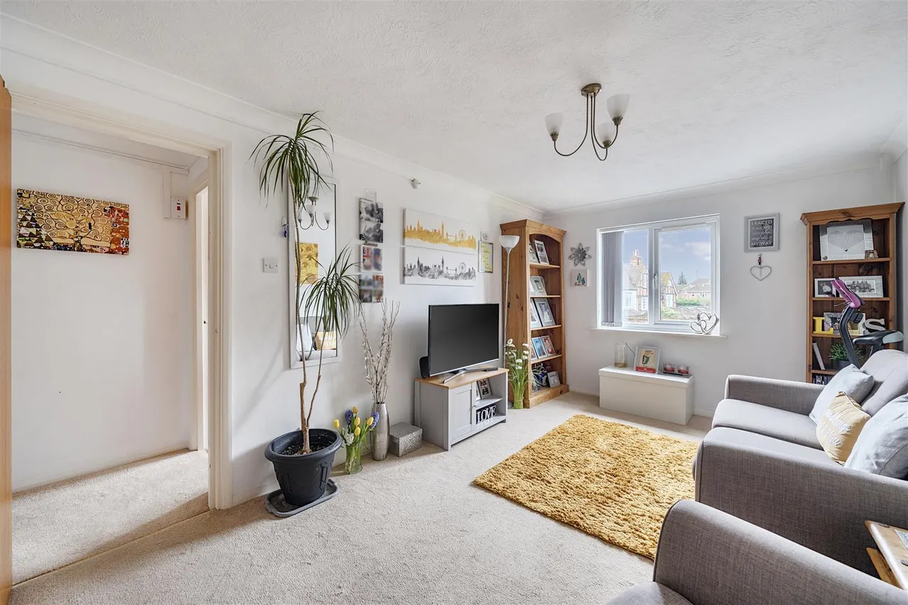 Reading Road, Wokingham, RG41, photo 2