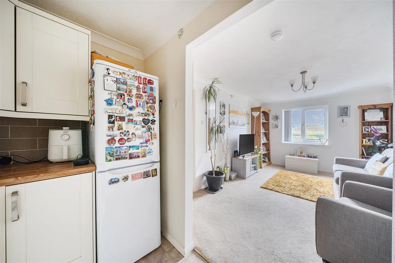Reading Road, Wokingham, RG41, photo 5