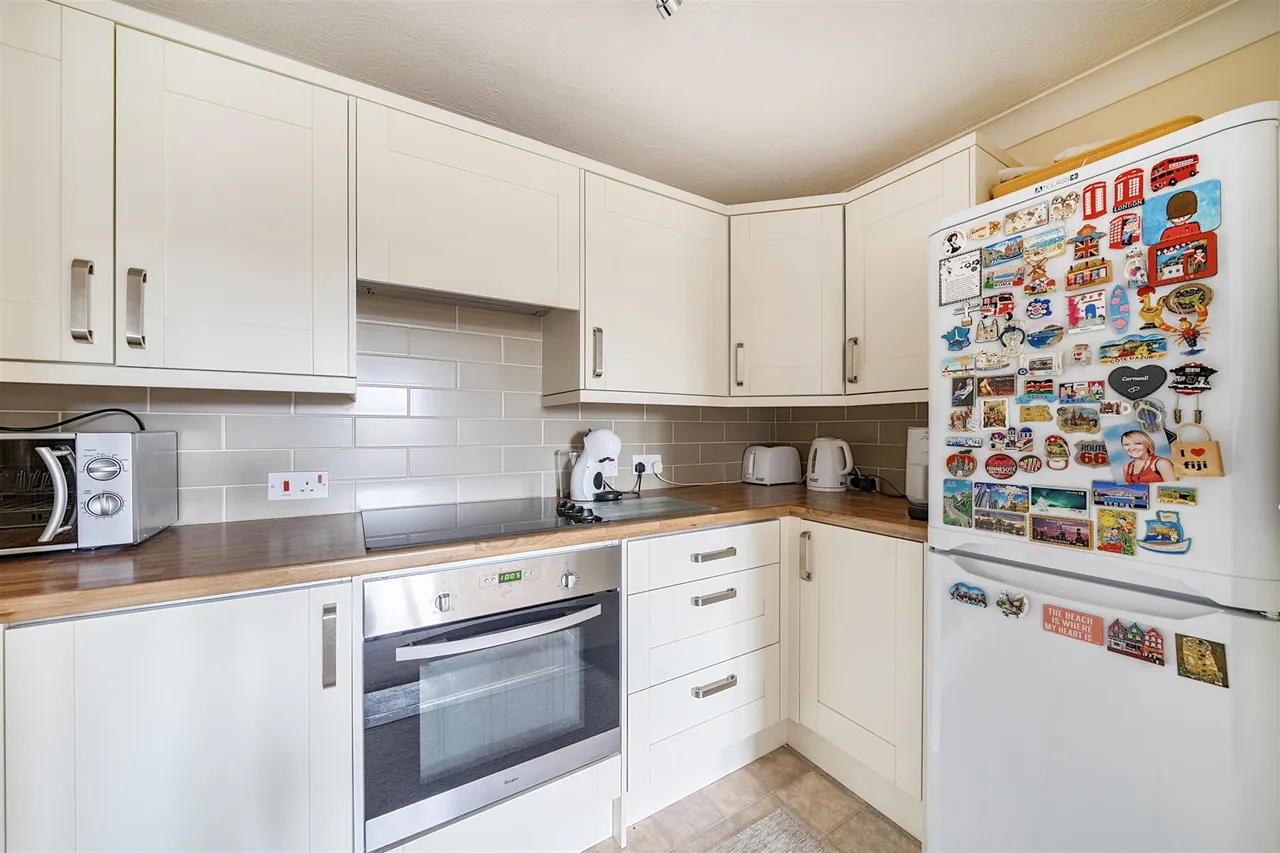 Reading Road, Wokingham, RG41, photo 6