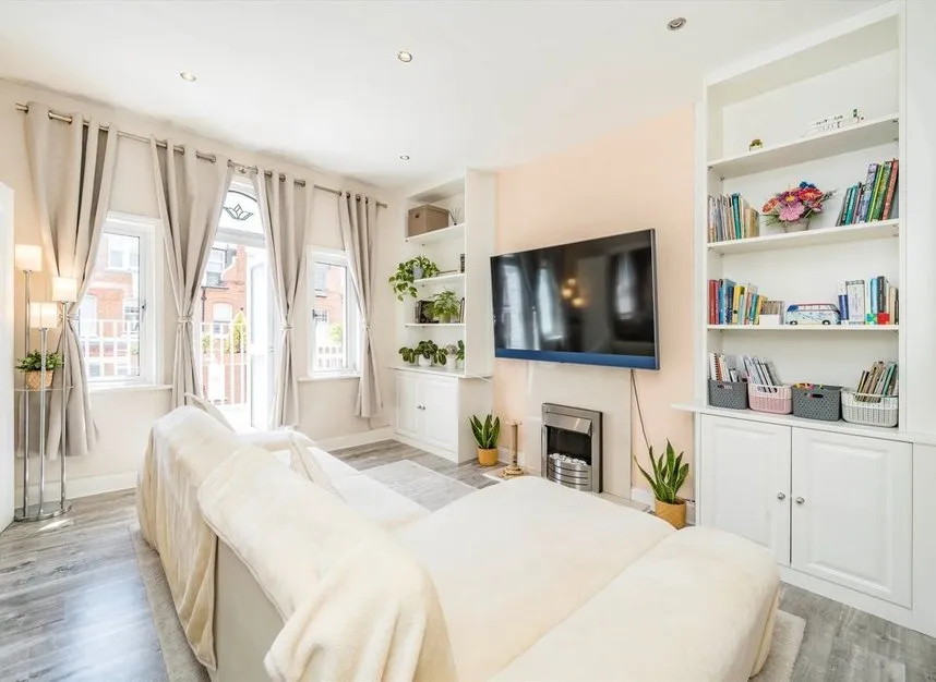 Comeragh Road, West Kensington, W14, photo 2