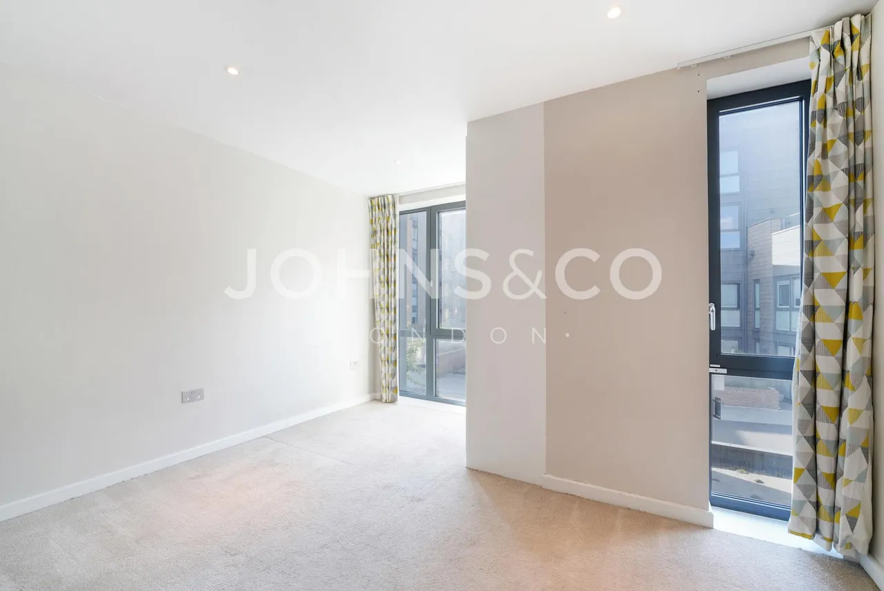 Baltic Avenue, Brentford, TW8, photo 7