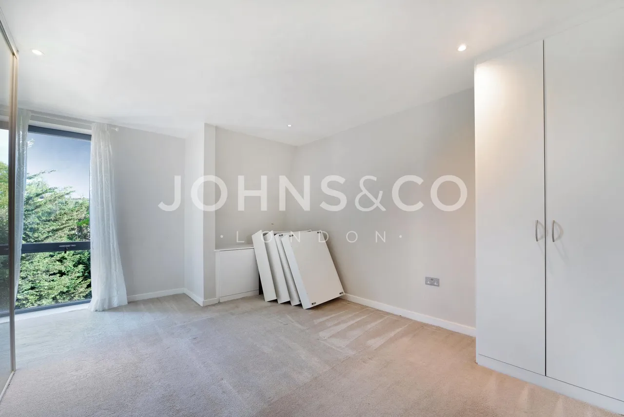 Baltic Avenue, Brentford, TW8, photo 5