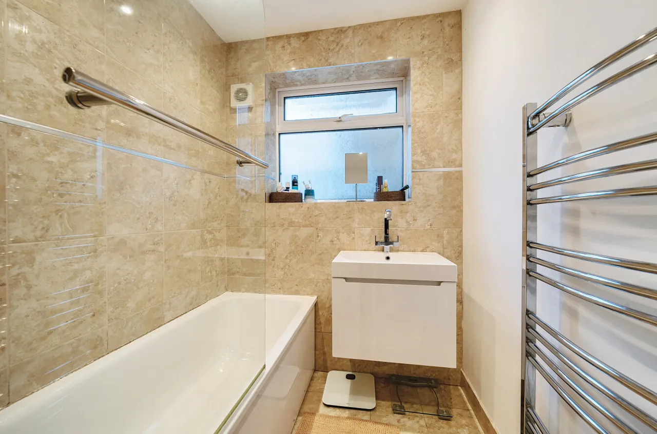 Lawnswood, Manor Road, Barnet, EN5 2LJ, photo 11