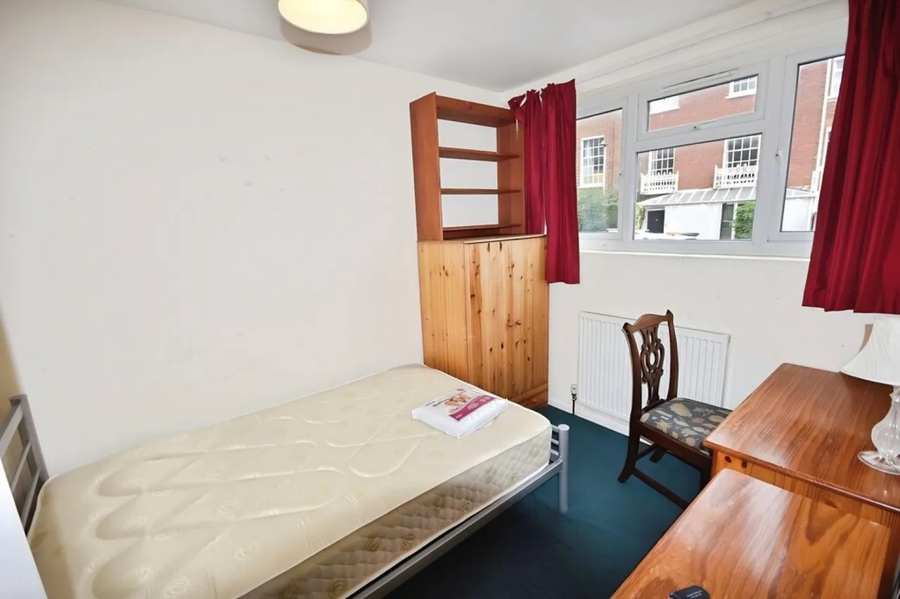 Devonshire Place, EX4, photo 3