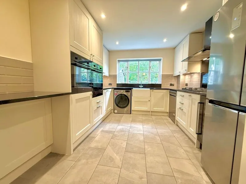 Canesworde Road, Dunstable LU6 3JL, photo 2