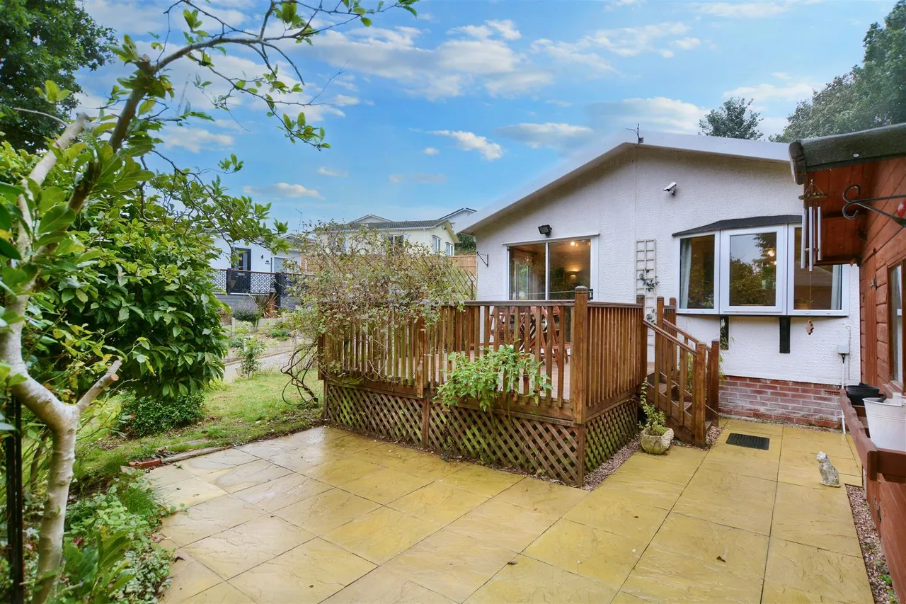Barnsley Close, Killarney Park, NG6, photo 8
