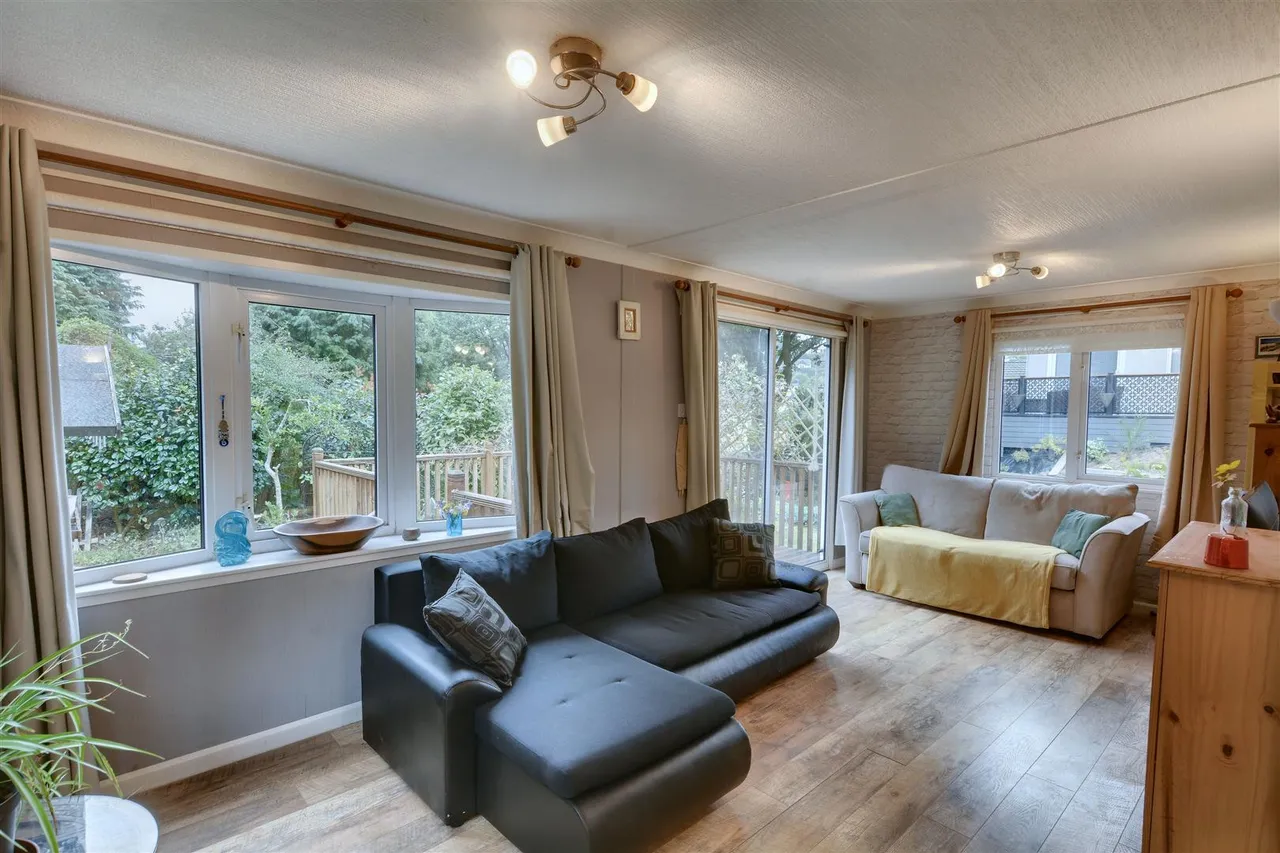 Barnsley Close, Killarney Park, NG6, photo 9