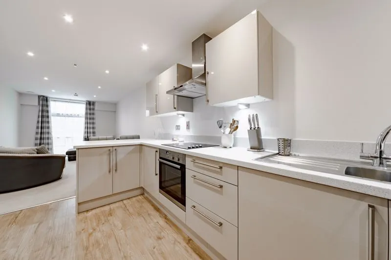 Bessemer Road, Welwyn Garden City AL7 1FU, photo 7