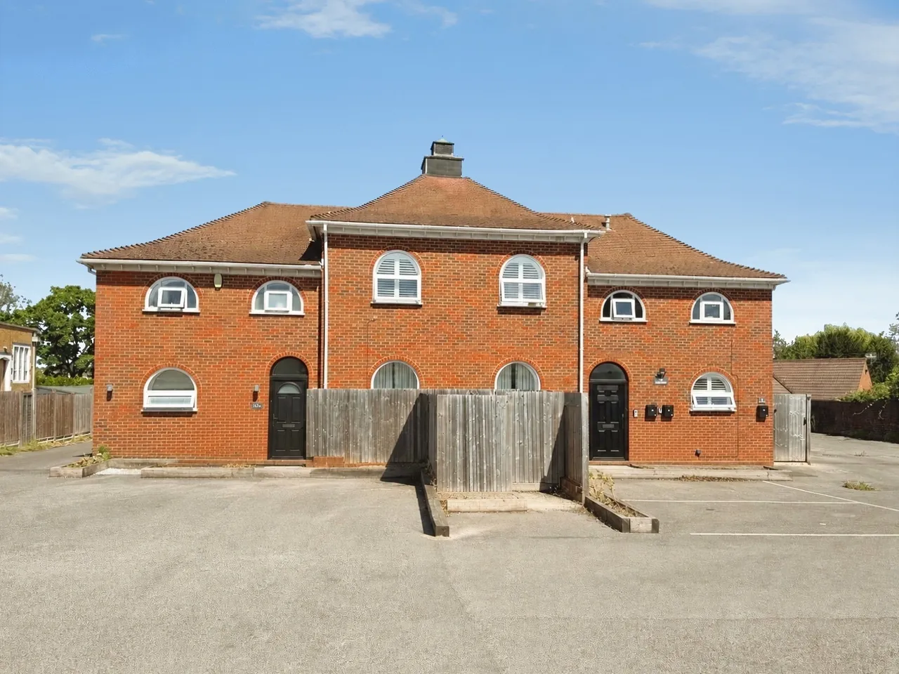 1 bed flat for sale — Church Lane East, Aldershot, Hampshire, GU11 3ST