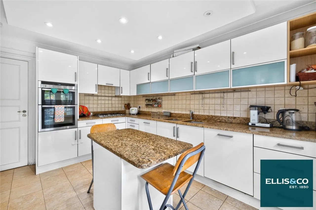 Elsinore Gardens, Childs Hill, NW2, photo 12