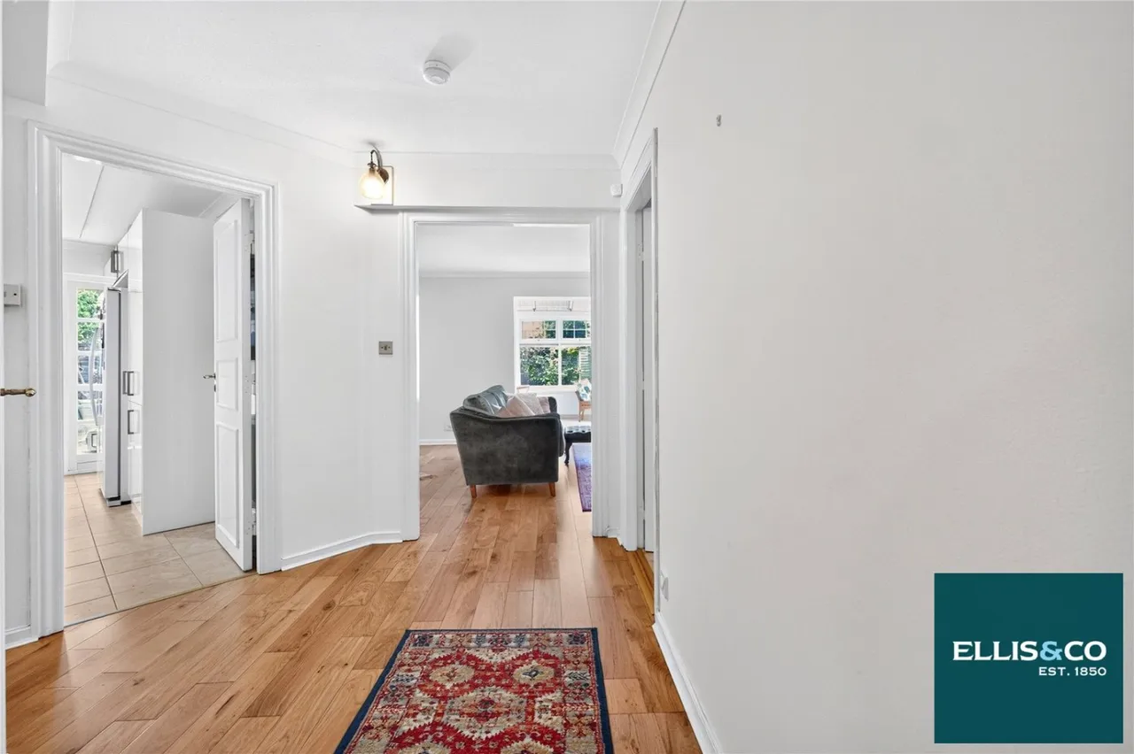 Elsinore Gardens, Childs Hill, NW2, photo 14