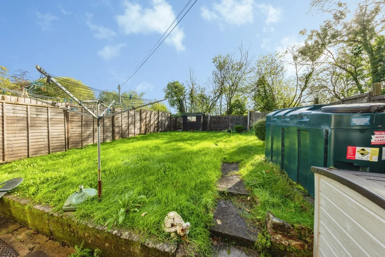 Maes Y Wern, Carway, SA17, photo 14