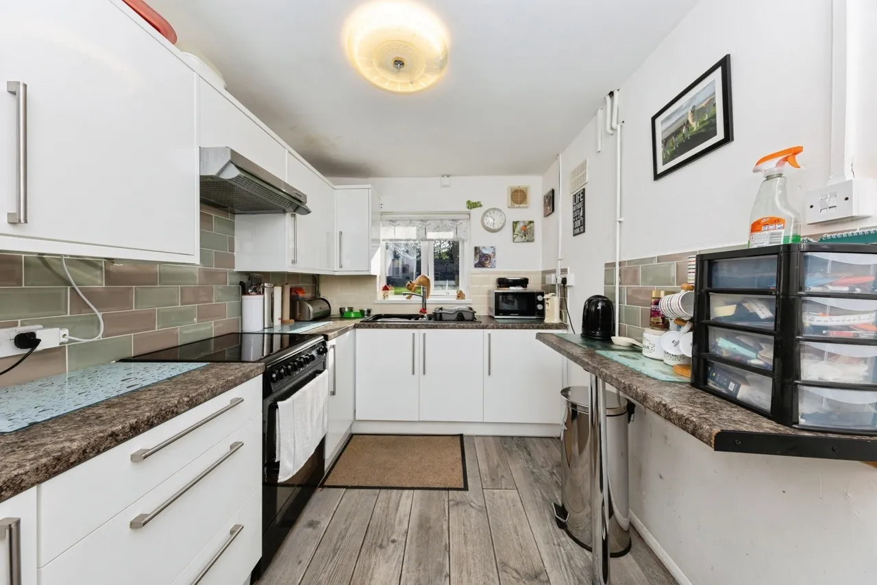Maes Y Wern, Carway, SA17, photo 8