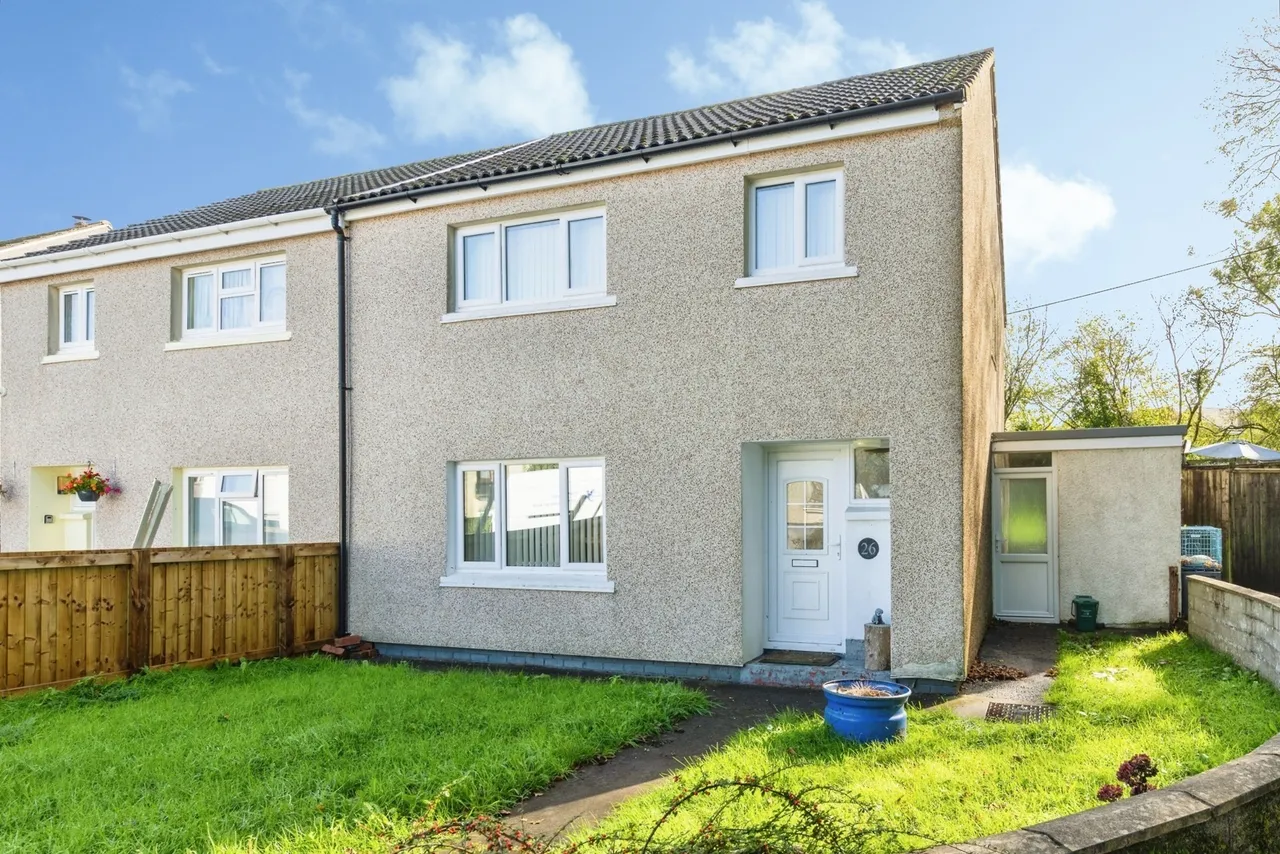 3 bed house for sale, Maes Y Wern, Carway, SA17
