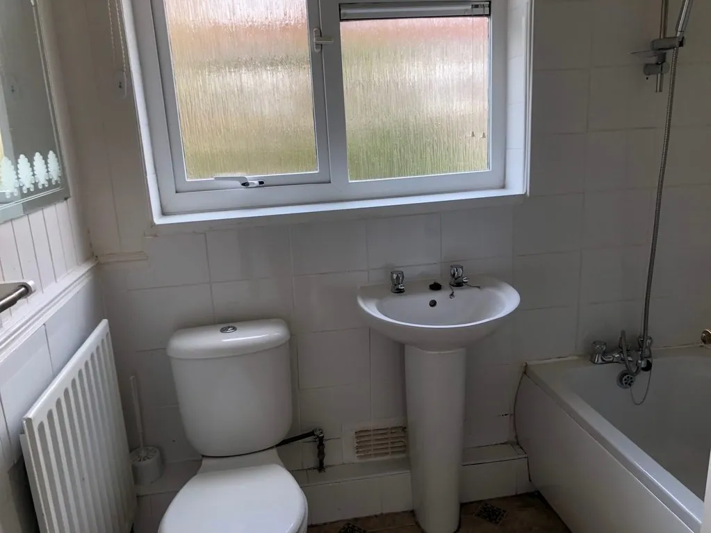 Windsor Road, Batley, WF17, photo 5